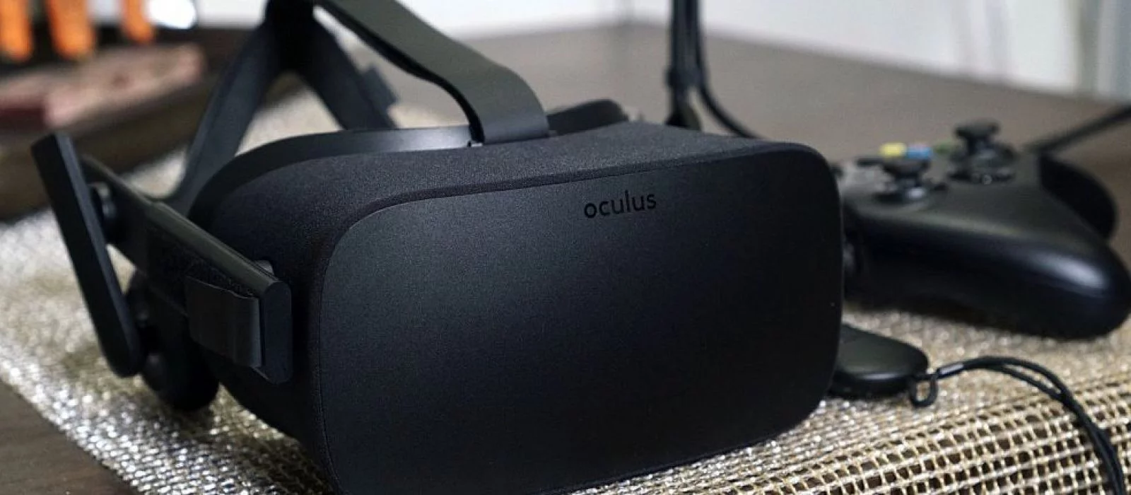 Изобретатель Oculus Rift, покинувший компанию, работает над устранением дезориентации в VR