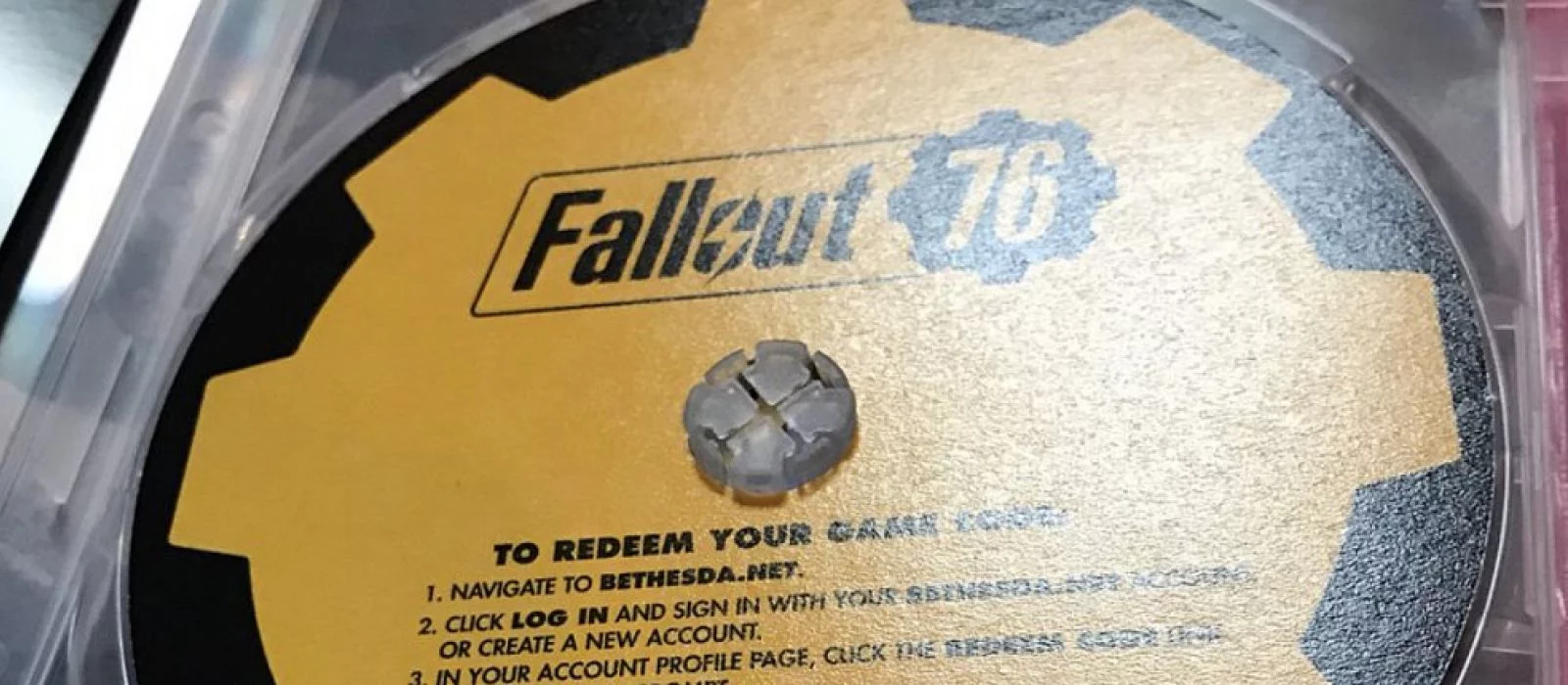 Fallout 76 выпустили на картонных дисках