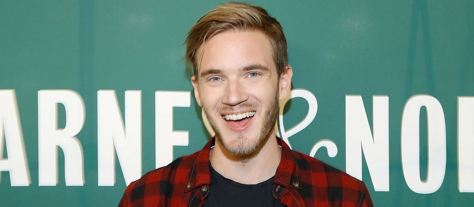 Фанат разоблачил «самую большую ложь» о PewDiePie — ютубер якобы обещал снять порно